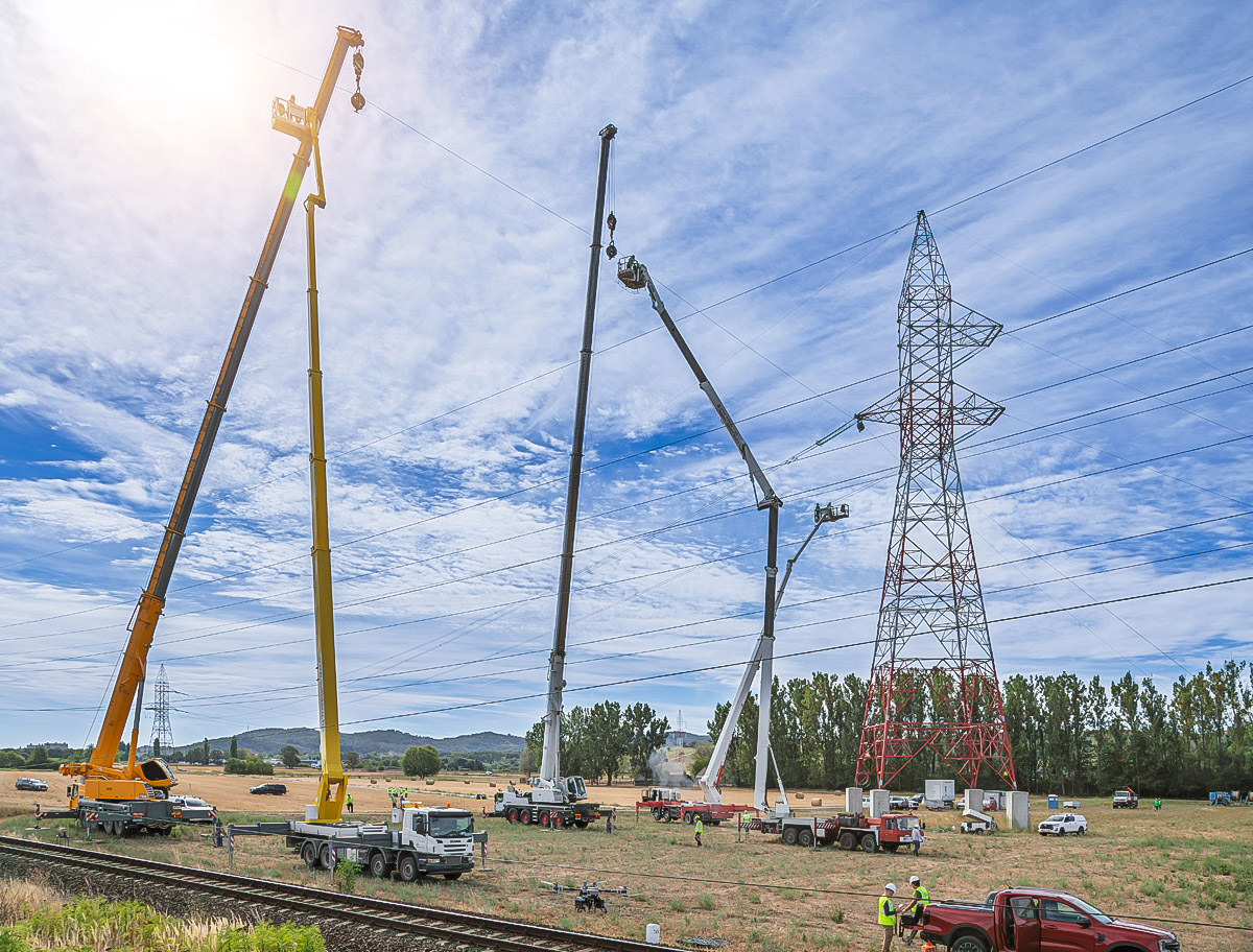 2026.09.28. A legmodernebb technológiát képviselő drón segítségével feszítette át az MVM XPert Zrt. az új 400 kilovoltos Felsőzsolca–Sajóivánka II-III. távvezeték sodronyait